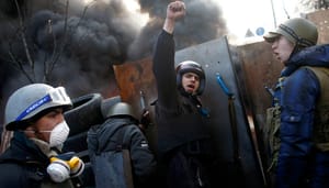 Ukraine announces deal to end crisis; shots fired