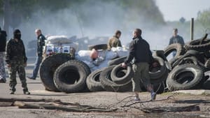 Ukraine forces kill up to five rebels, Russia starts drill near border