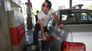 Iran cuts portion of gasoline subsidies