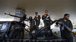Yemen: Suspected Al-Qaeda militants target presidential palace, defense minister