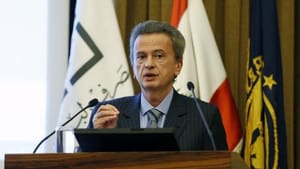 Lebanon’s Central Bank Says Must Comply with U.S. Hezbollah Law