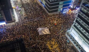 Hong Kong clashes break out, protesters threaten to boycott talks