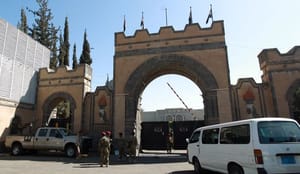 UN demands Houthis surrender power in Yemen