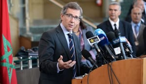 Airstrikes near Tripoli as UN peace talks on Libya resume