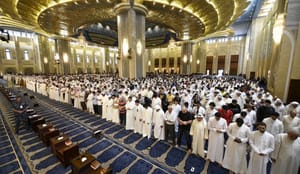 Kuwait: Sunnis, Shi’ites hold unity prayers