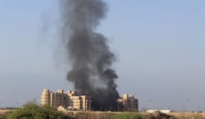 Yemeni government will stay in Aden despite attack on HQ: minister