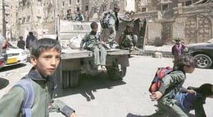 Republican Guard Officers Give up on Saleh and Join Legitimate Forces