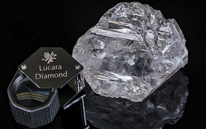 Diamond the Size of a Tennis Ball Could Sell for $70 Million