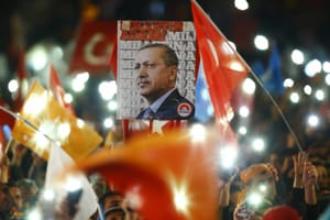 Plan to Naturalize Syrians in Turkey Causes Political, Public Partition