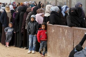MSF Urges Jordan to Evacuate Wounded Syrians Stranded on Border