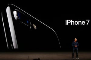 How Spy Tech Firms Let Governments See Everything on a Smartphone
