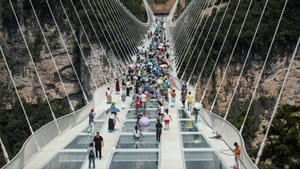 China Closes World’s Longest Glass Bridge
