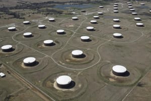 OPEC in Quest to Stabilize Output, U.S. Oil Grows