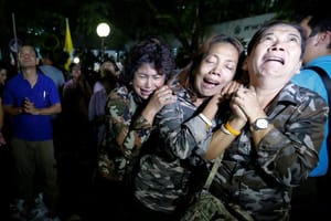 Thai King Bhumibol Adulyadej Dies at 88