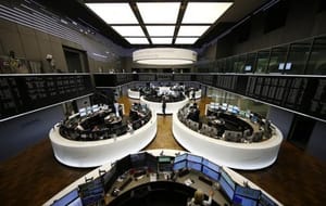 European Shares Rise ahead of U.S. Election