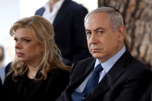 Police Summon Netanyahu’s Wife over Corruption Case