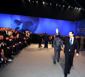 Hariri Attacks ‘Hezbollah’ Arms during Father’s Commemoration