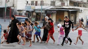 Security Tensions Rise in Palestinian Refugee Camp as Mahmoud Abbas Visits Beirut