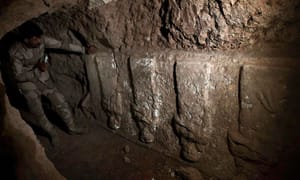 ISIS Tunnels Uncover Assyrian Treasures in Mosul