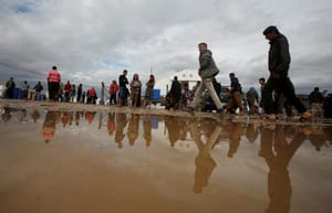 150,000 Iraqis Flee West Mosul as Rain Hampers Attack on ISIS