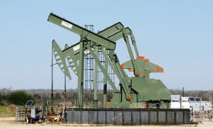 Oil Jumps in Knee-jerk Reaction after Strikes on Syria