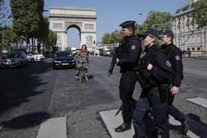 Trump Says Paris Attack Will Shake French Election