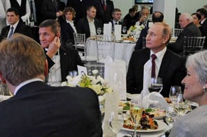 Flynn Requests Immunity in Exchange for Information on ‘Russian Interference’