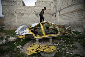 ISIS Faces Challenges via Faking Defection, Fleeing to Europe