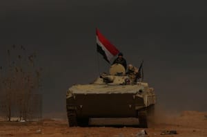 Iraqi Military Installs New Floating Bridge across Tigris River