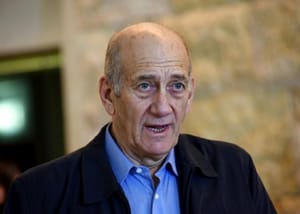 Israeli Ex-PM Olmert Wins Early Release from Prison
