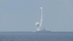 Russia Participates in Syria’s ‘Desert Battle’ with Missiles, Warplanes