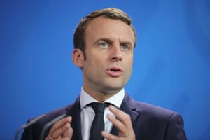Paris Playing ‘behind the Scenes’ Diplomatic Role in Gulf Crisis
