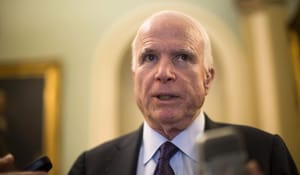 US Senator McCain Returns to Work a Week after Cancer Diagnosis