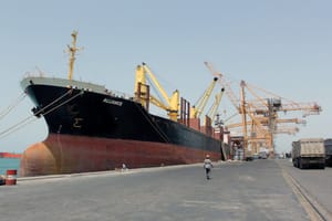 Pro-Houthi Official Accused of Withholding Medications in Hodeidah