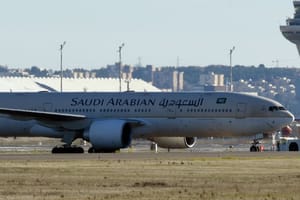 Asharq Al-Awsat Reveals Latest Details of Qatari Pilgrims Crisis