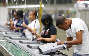 US Retail Sales Unexpectedly Fall in August