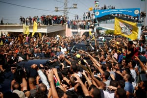 Fatah Commits to Resistance Arms, Says Use Exclusive to National Decision