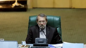 Ahmadinejad faces rocky path to exit