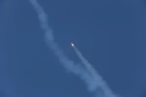 Iran Defies US Sanctions, Rules Out Halt to Missile Tests