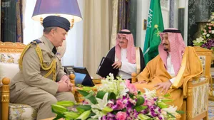 King Salman Receives Chief of British Defense Staff