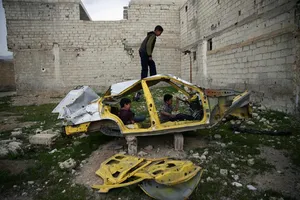 ISIS Faces Challenges via Faking Defection, Fleeing to Europe