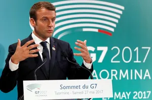 Macron to Meet Russia’s Putin to Settle Syria, Ukraine Disagreements