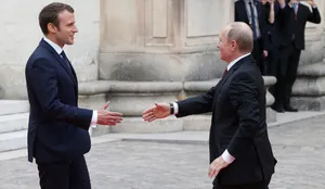France’s Macron Vows Reprisals against Chemical Weapons Usage in Syria