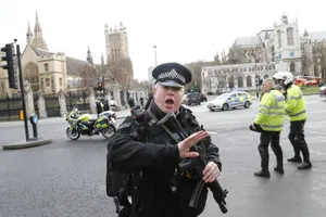 Woman Shot by London Police in Terror Raid, 2 Others Charged with Terror Offences