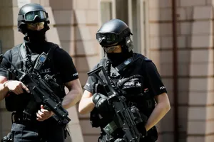 Manchester Bomber ‘Likely’ Acted with Others, Up to 3,800 Soldiers to Deploy on UK Streets