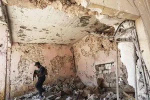 Smell of Death Hovers over Mosul’s Old City