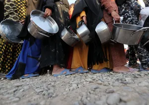 2 Dead, over 700 Ill in Food Poisoning at Iraqi Refugee Camp