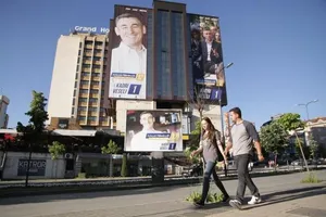 Kosovo Holds Snap Elections to Ease Economic Woes