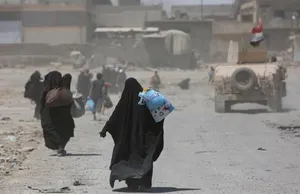 Iraqi Forces Evacuate Hundreds of Civilians amid Clashes in Mosul’s Old City