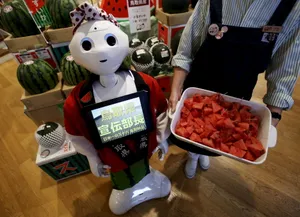 Robot ‘Emma’ Dances with Dementia Patients in Berlin